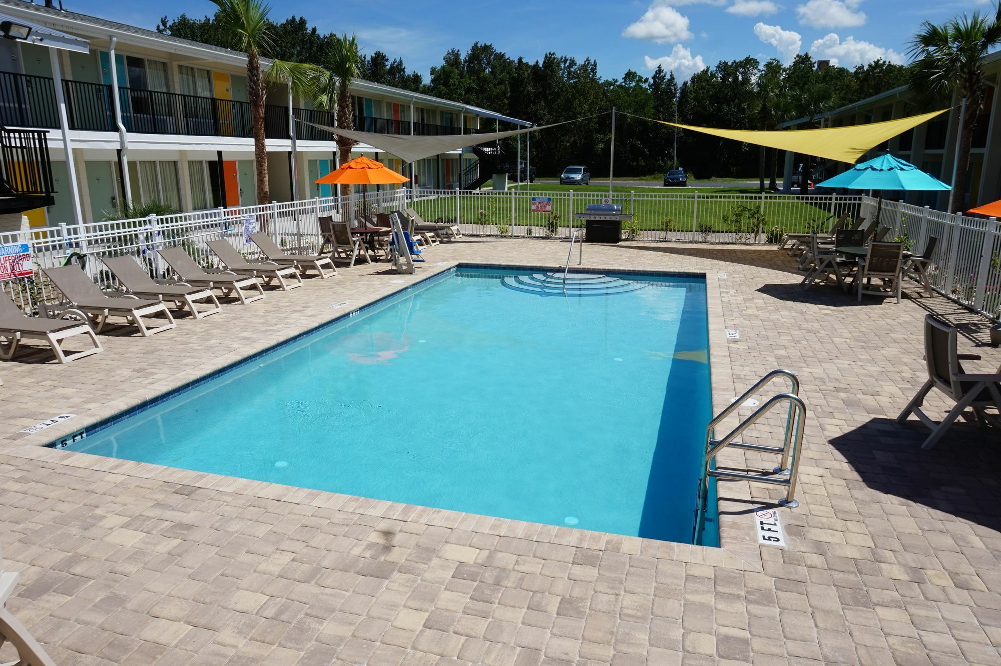 The Smart Stay Inn Сент Августин Екстериор снимка